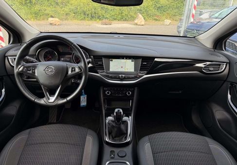 Opel Astra, 2021