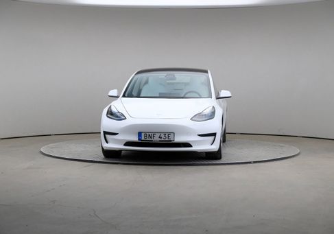 Tesla Model 3, 2022 3