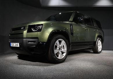 Land Rover Defender, 2026