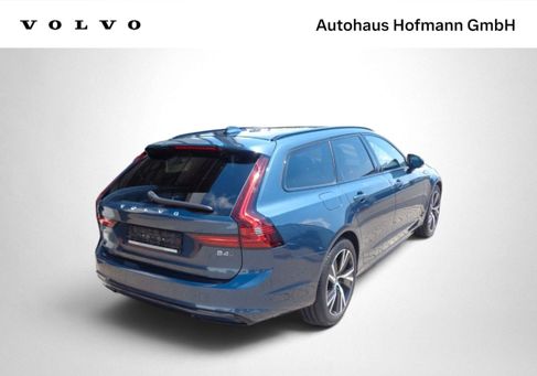 Volvo V90, 2021