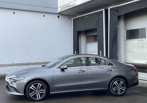 Mercedes-Benz CLA 220, 2022