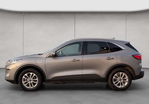 Ford Kuga, 2022