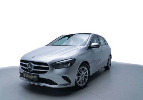 Mercedes-Benz B 200, 2022