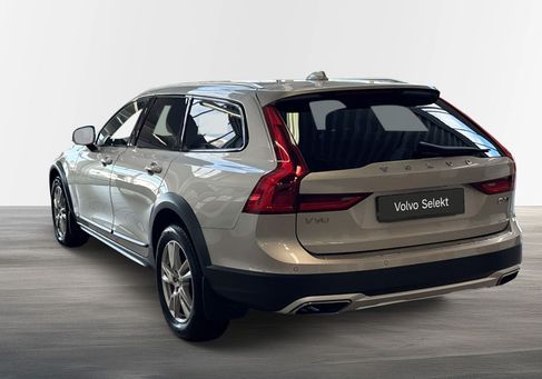 Volvo V90 Cross Country, 2018 2