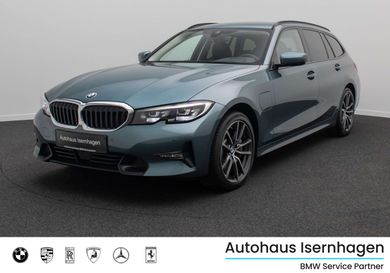 BMW 330, 2021