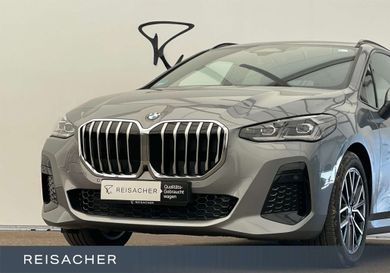 BMW 220, 2025