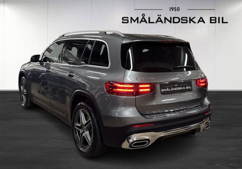 Mercedes-Benz, 2025 3