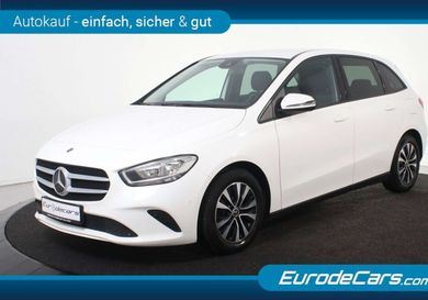 Mercedes-Benz B 180, 2020