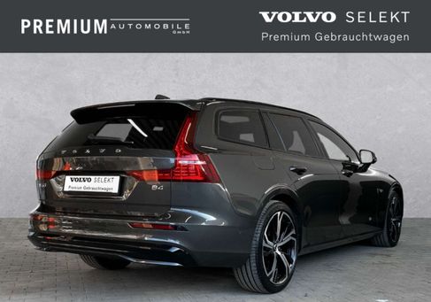 Volvo V60, 2022