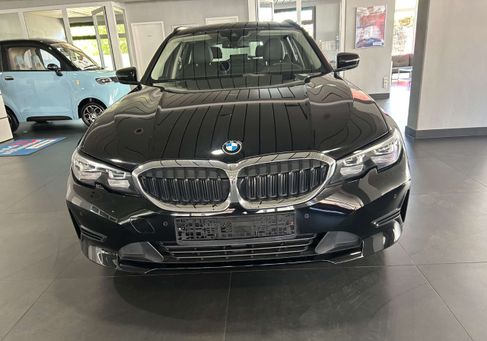 BMW 318, 2021
