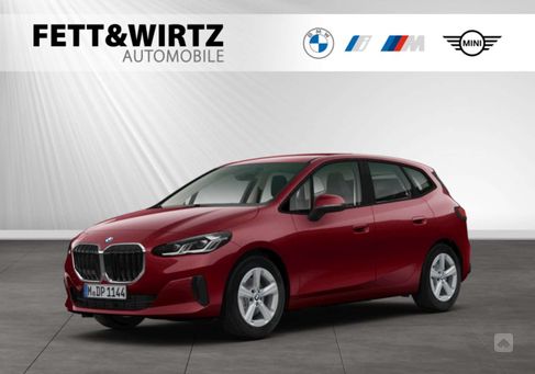 BMW 216, 2023