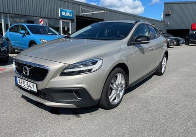 Volvo V40 Cross Country, 2019