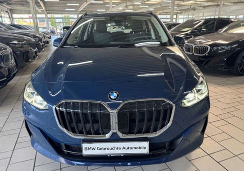 BMW 220, 2025 2
