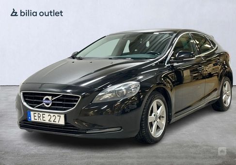 Volvo V40, 2015