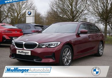 BMW 330, 2022