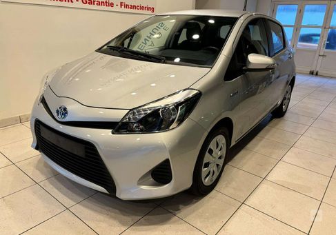 Toyota Yaris, 2013