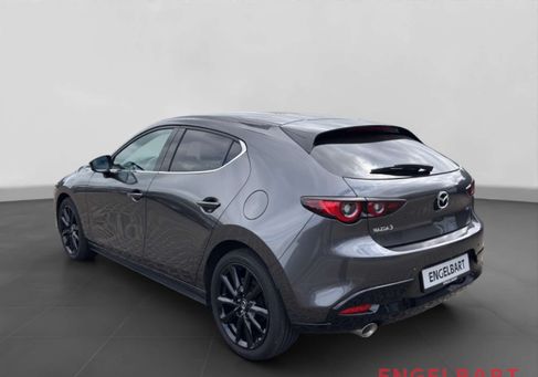 Mazda 3, 2022