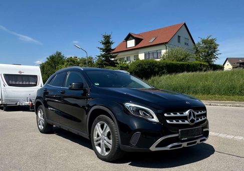 Mercedes-Benz GLA 220, 2019