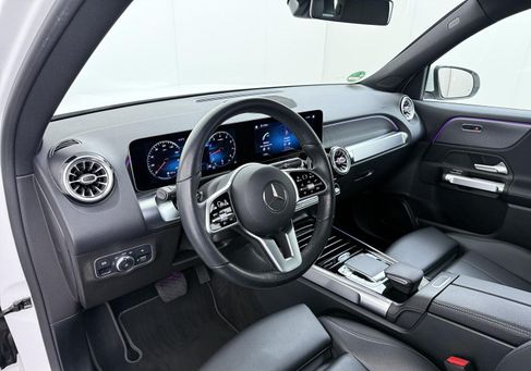 Mercedes-Benz GLB 200, 2021