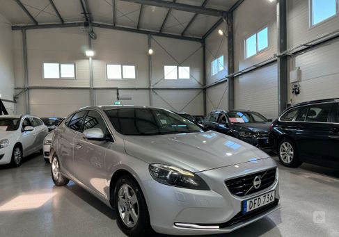 Volvo V40, 2014