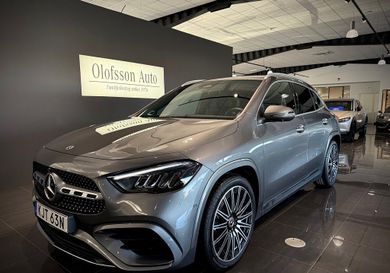 Mercedes-Benz GLA 200, 2025
