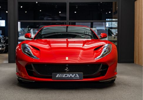 Ferrari 812, 2020