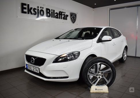 Volvo V40, 2018