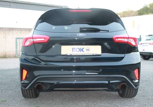 Ford Focus, 2021 3