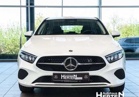 Mercedes-Benz A 250, 2025 2