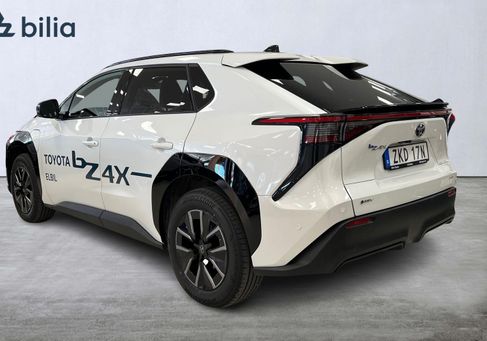 Toyota bZ4X, 2025