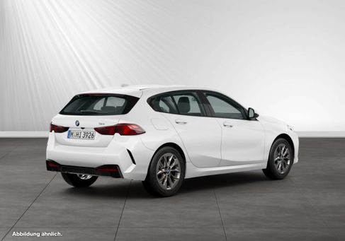 BMW 120, 2025 2