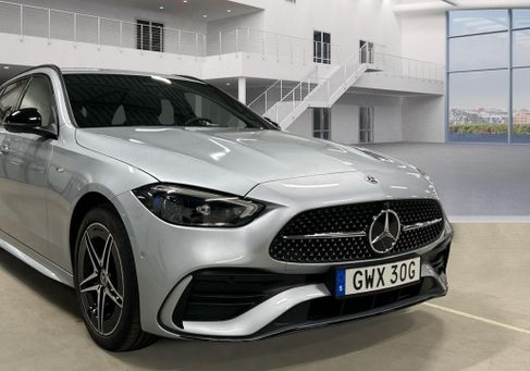 Mercedes-Benz C 300, 2025