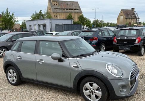 MINI ONE, 2017