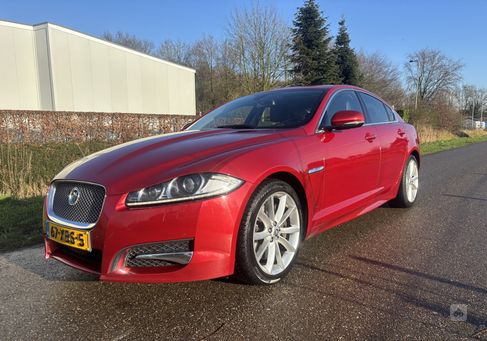 Jaguar XF, 2012