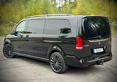 Mercedes-Benz V 300, 2023 3