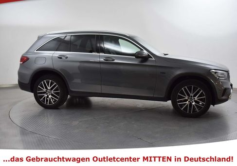 Mercedes-Benz GLC 300, 2020