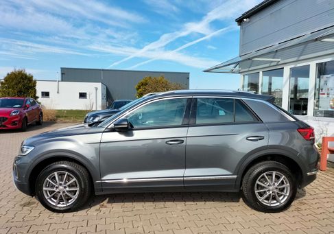 Volkswagen T-Roc, 2023 3