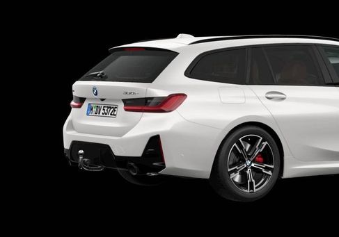 BMW 330, 2026
