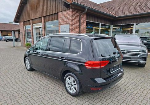 Volkswagen Touran, 2023 3