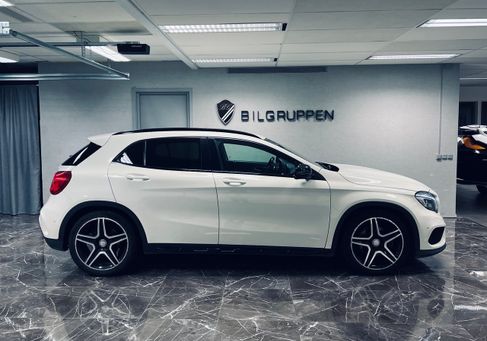 Mercedes-Benz GLA 220, 2016