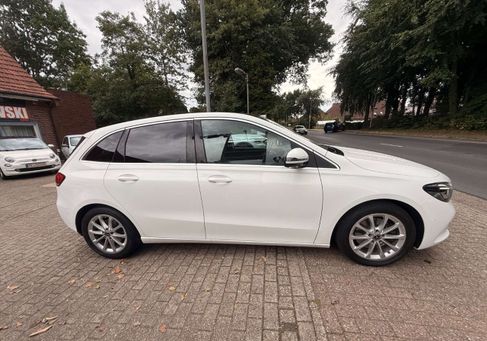 Mercedes-Benz B 220, 2019 3