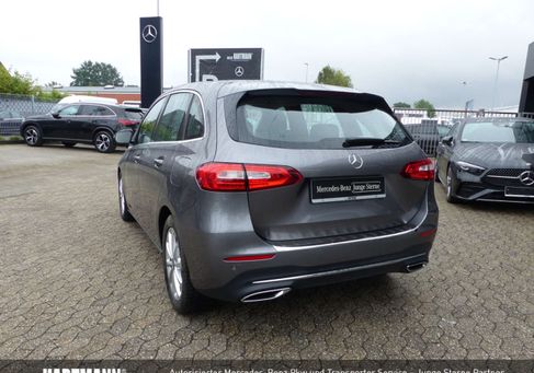 Mercedes-Benz B 180, 2021