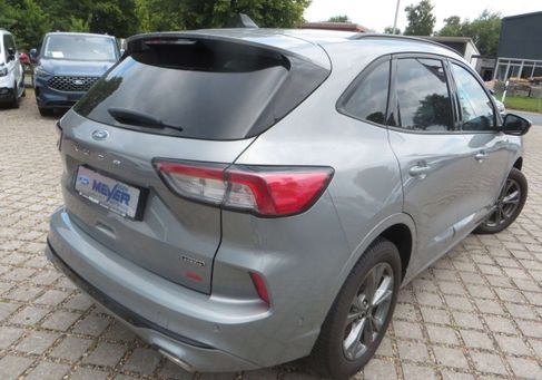 Ford Kuga, 2022