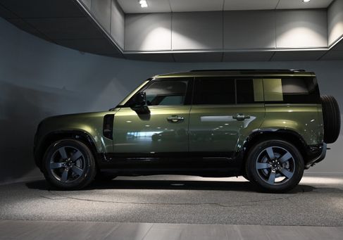 Land Rover Defender, 2026