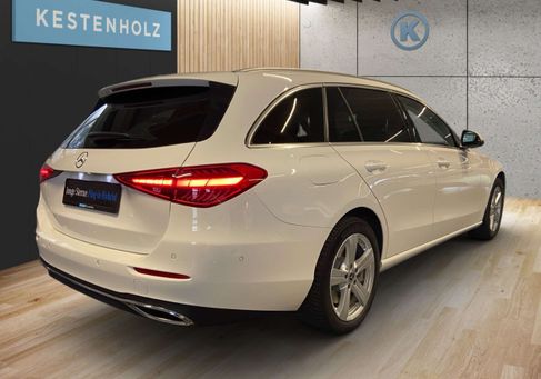 Mercedes-Benz C 300, 2023