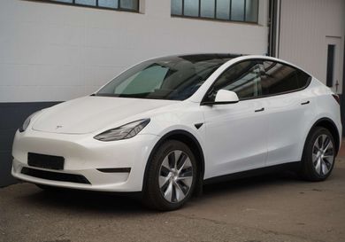 Tesla Model Y, 2022