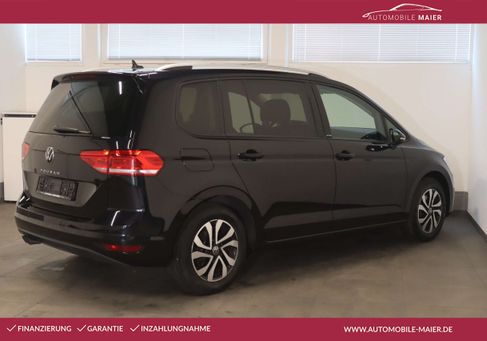 Volkswagen Touran, 2023 2