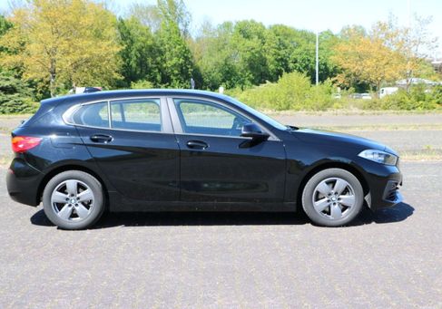 BMW 118, 2020