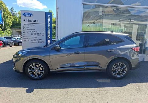 Ford Kuga, 2022