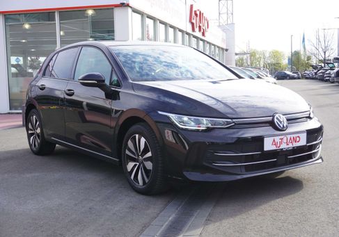 Volkswagen Golf, 2024 3